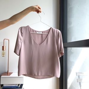 Elegant pink Aritizia blouse